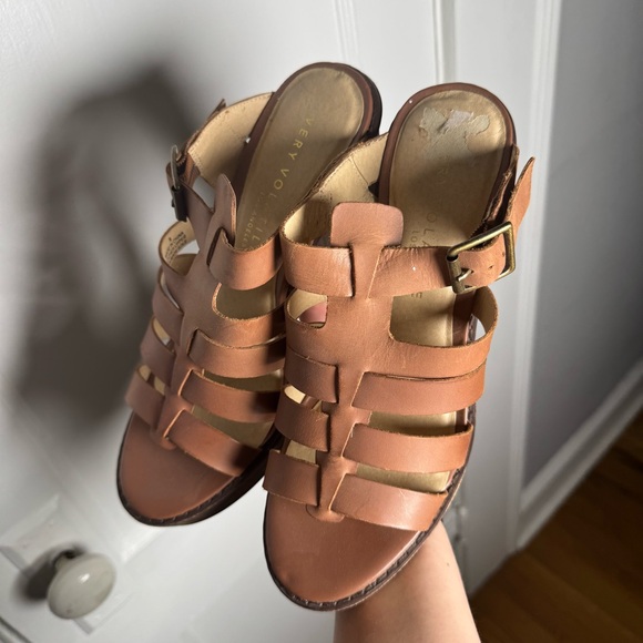 Very Volatile Los Angeles Leather Platform Tan Strappy Heels size 9 - Picture 5 of 11
